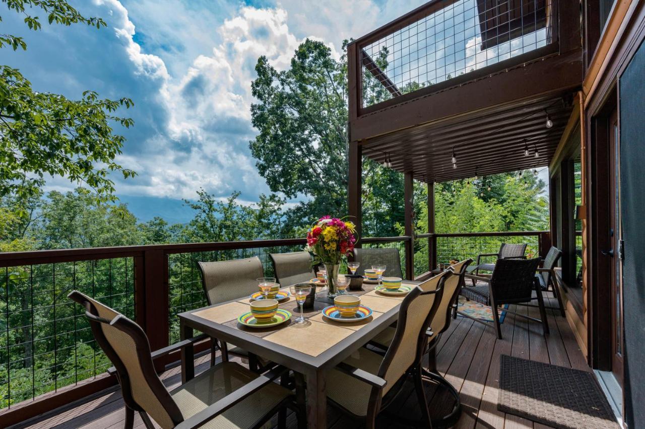 Twinflower Summit - Incredible Views, Pet Friendly! Gatlinburg Exterior photo